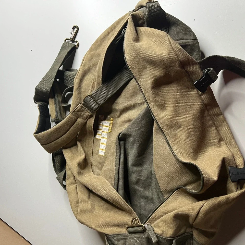 LL Bean Canvas Duffle Bag Khaki Olive Green‎ World Hunger Relief Travel Gym Bag